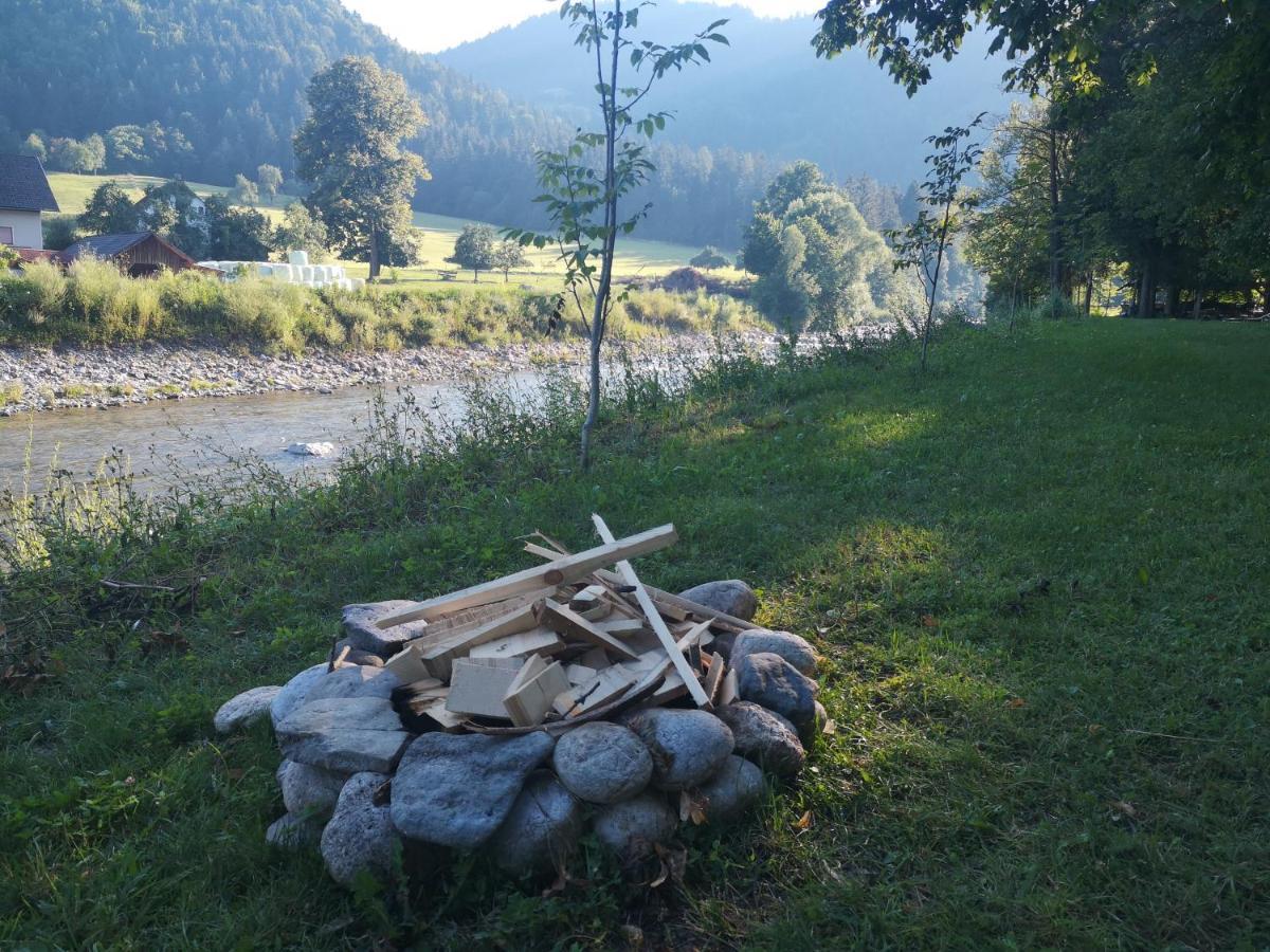 Hotel Kamp Na Otoku - Ljubno Ob Savinji Esterno foto